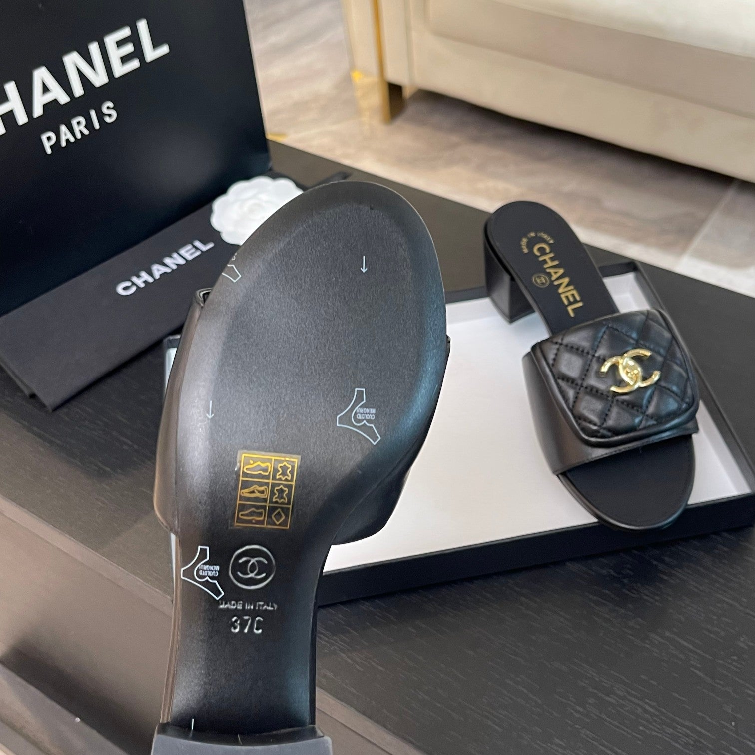 CHANEL MID-HEEL 5 CM MULE IN BLACK LAMBSKIN