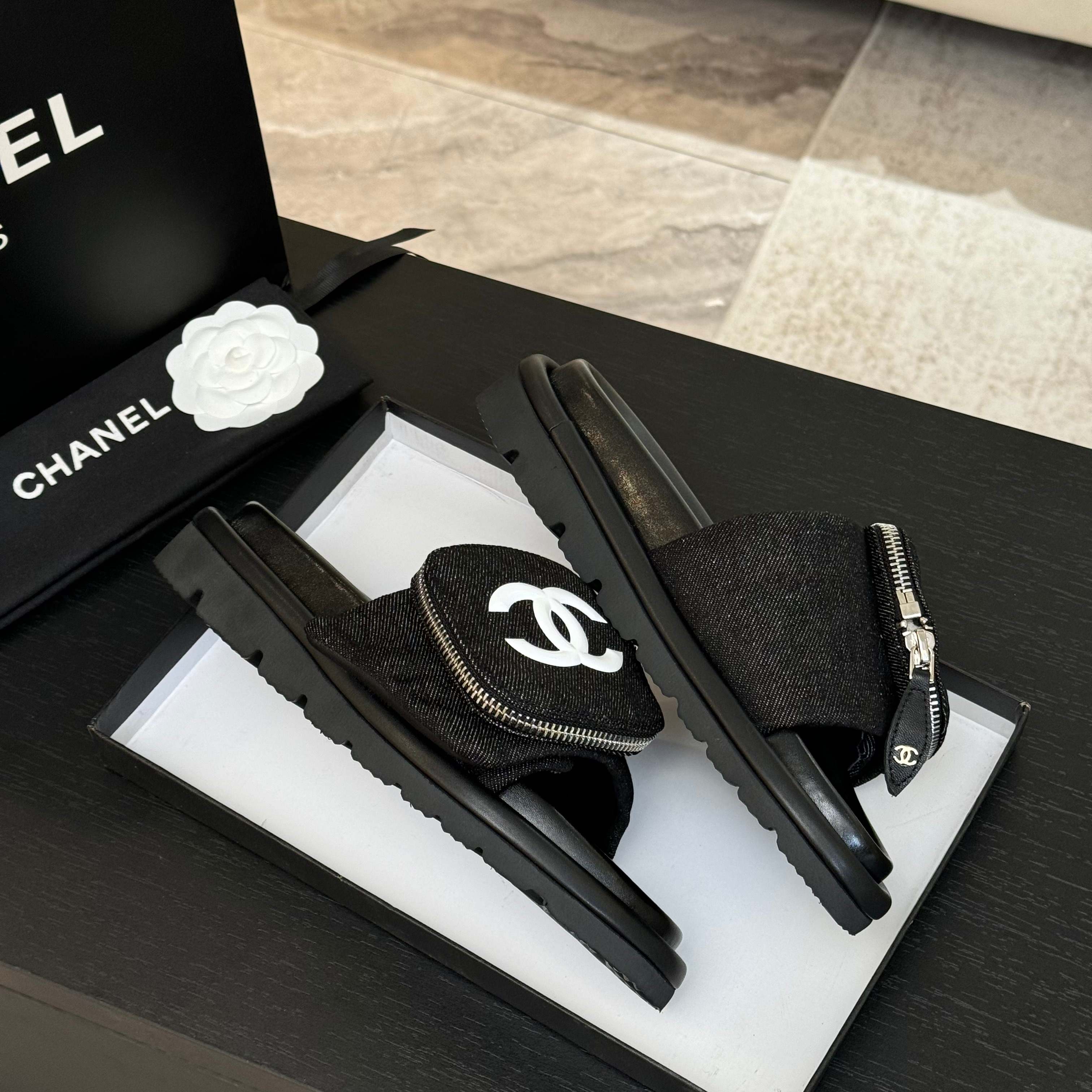 CHANEL SLIDE IN BLACK DENIM FABRIC 45 MM