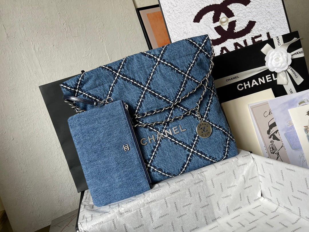 CHANEL MEDIUM 37 CROSSBODY BAG IN BLUE DENIM WITH CHAIN