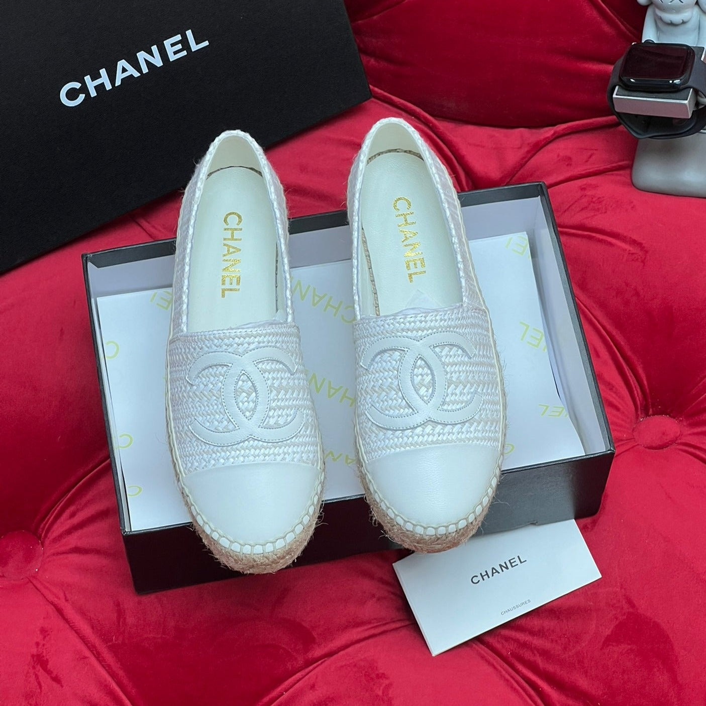 CHANEL WOVEN LOAFERS IN WHITE FABRIC