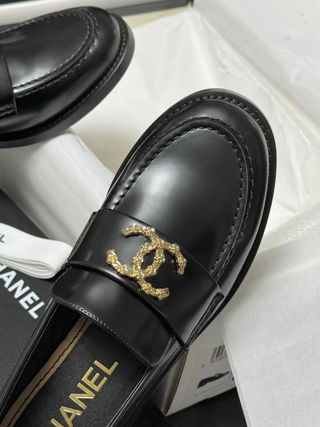 CHANEL LOAFER BLACK CALFSKIN WITH META LOGO