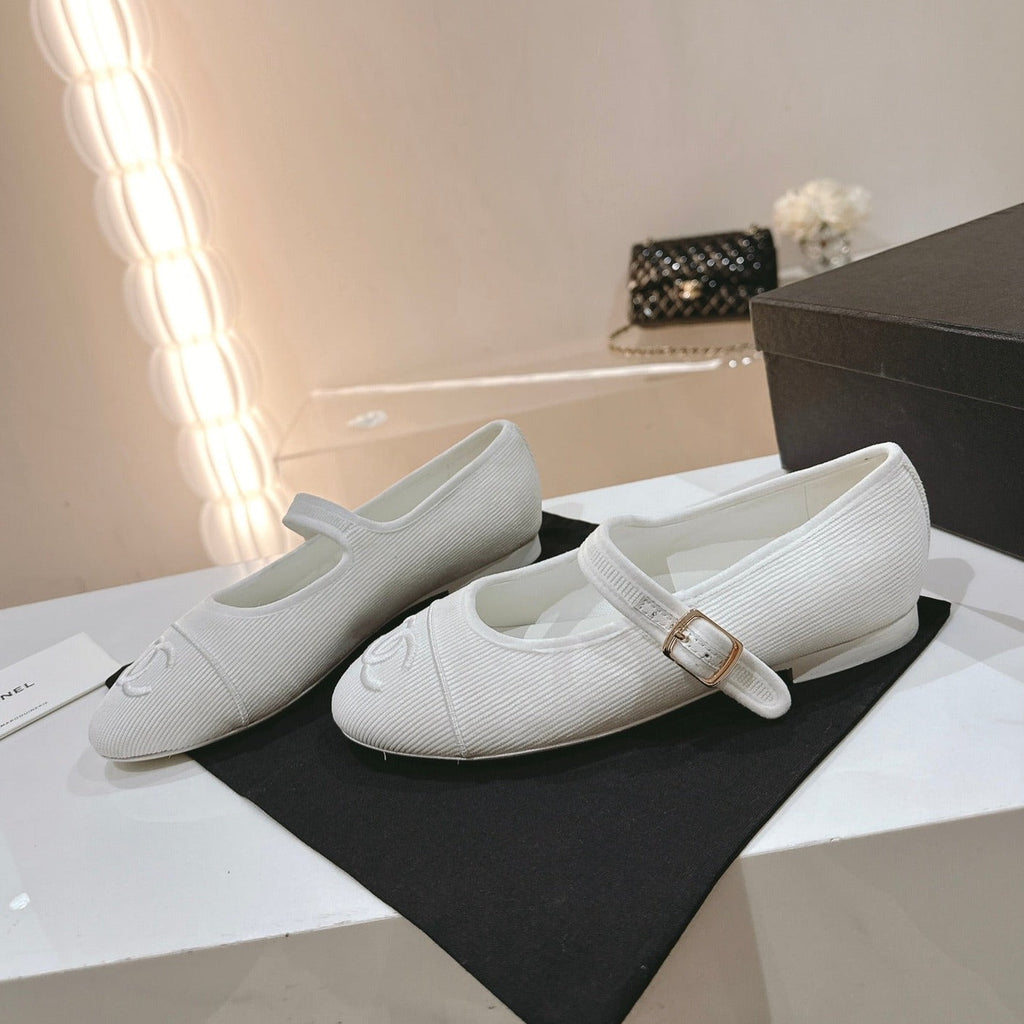CHANEL mary jane flat white corduroy