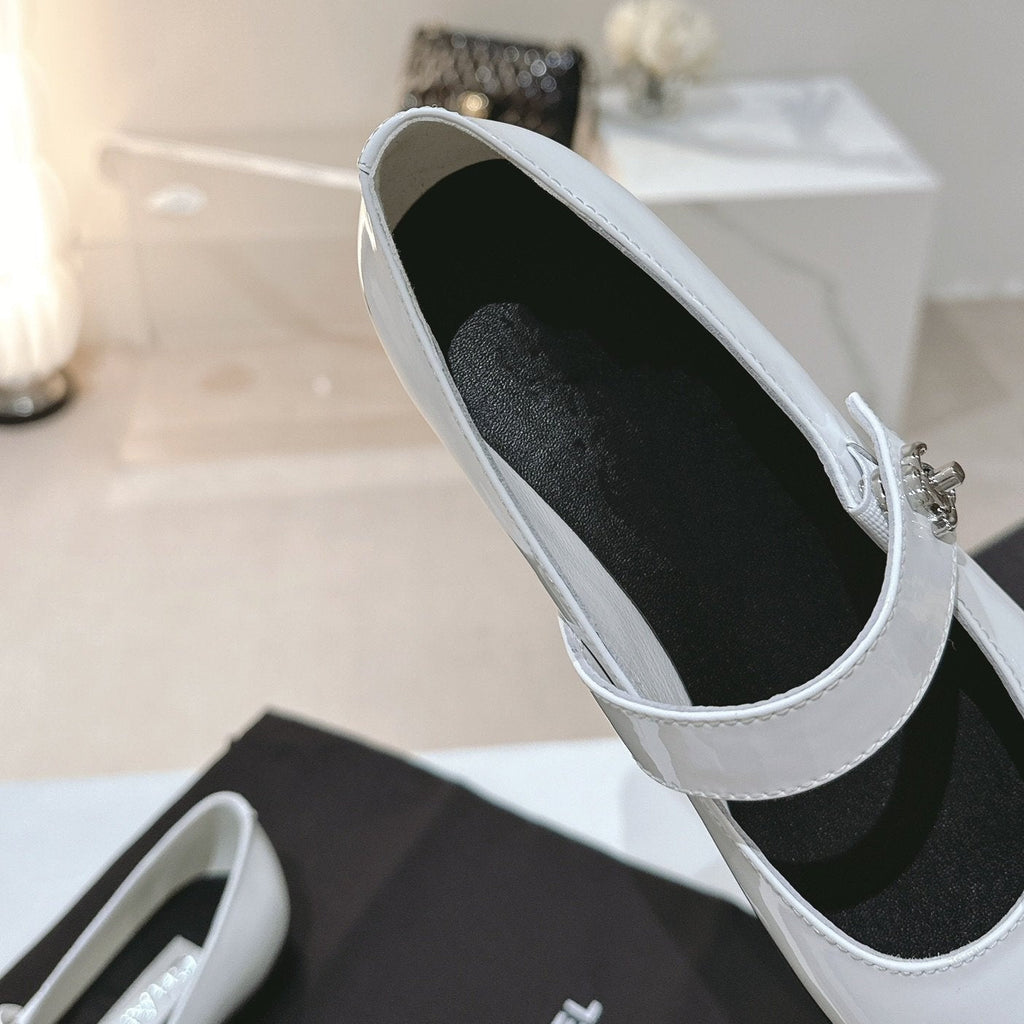 CHANEL mary jane flat white black patent calfskin