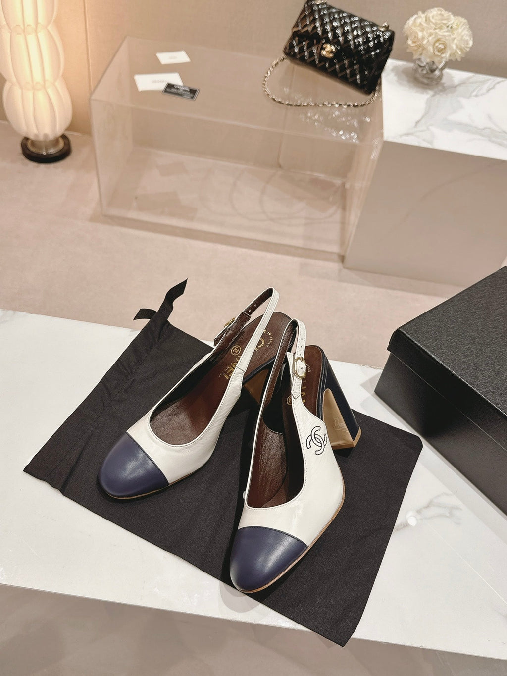 CHANEL HIGH SLINGBACKS WHITE MIX BLACK SHEEPSKIN