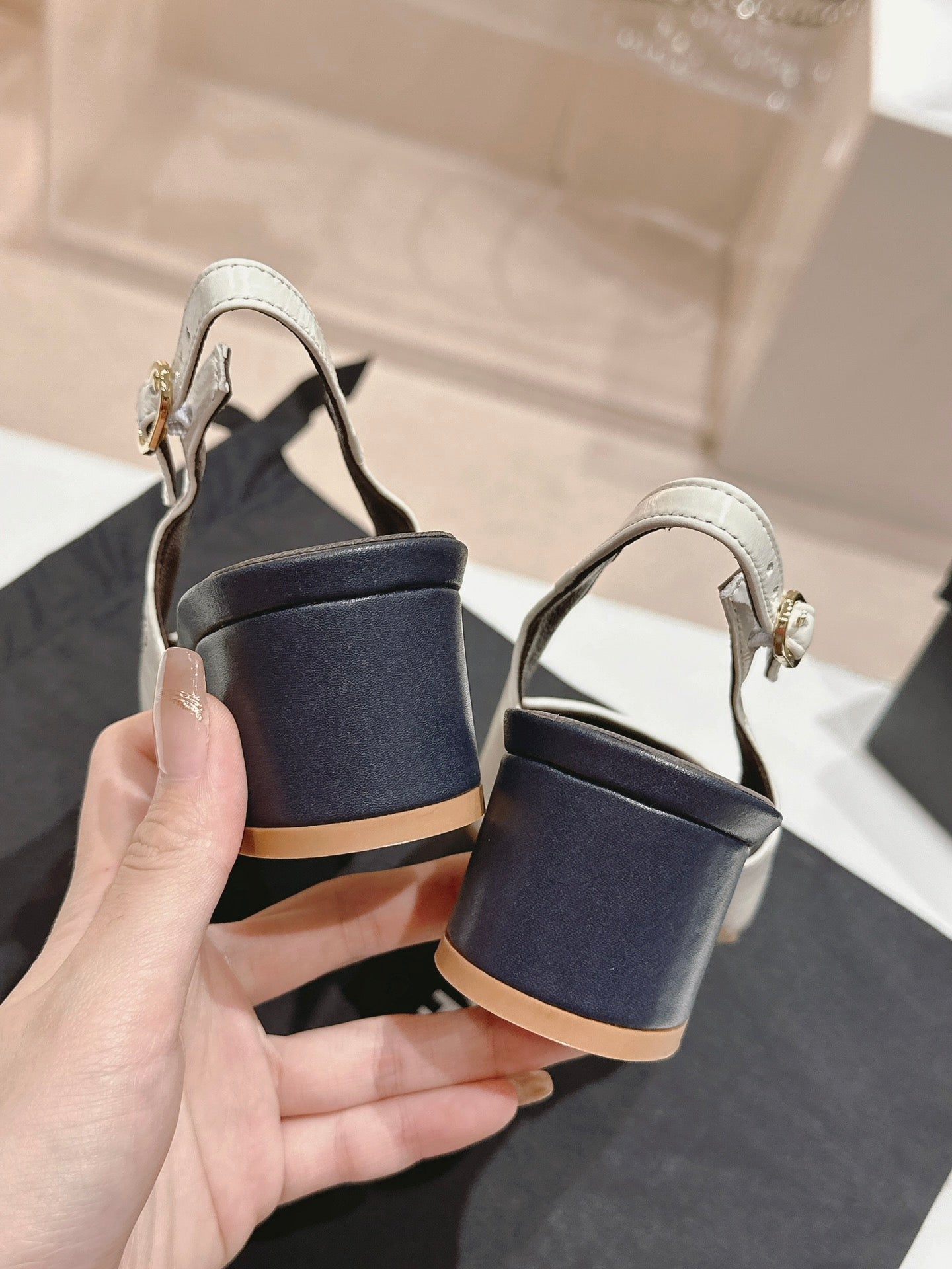 CHANEL SLINGBACKS WHITE MIX BLACK SHEEPSKIN