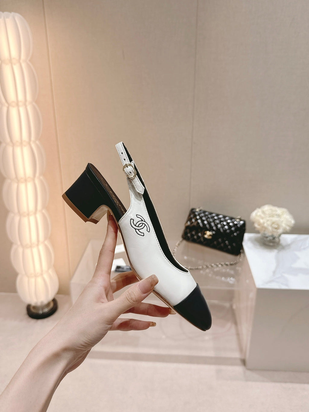 CHANEL SLINGBACKS WHITE MIX BLACK SHEEPSKIN