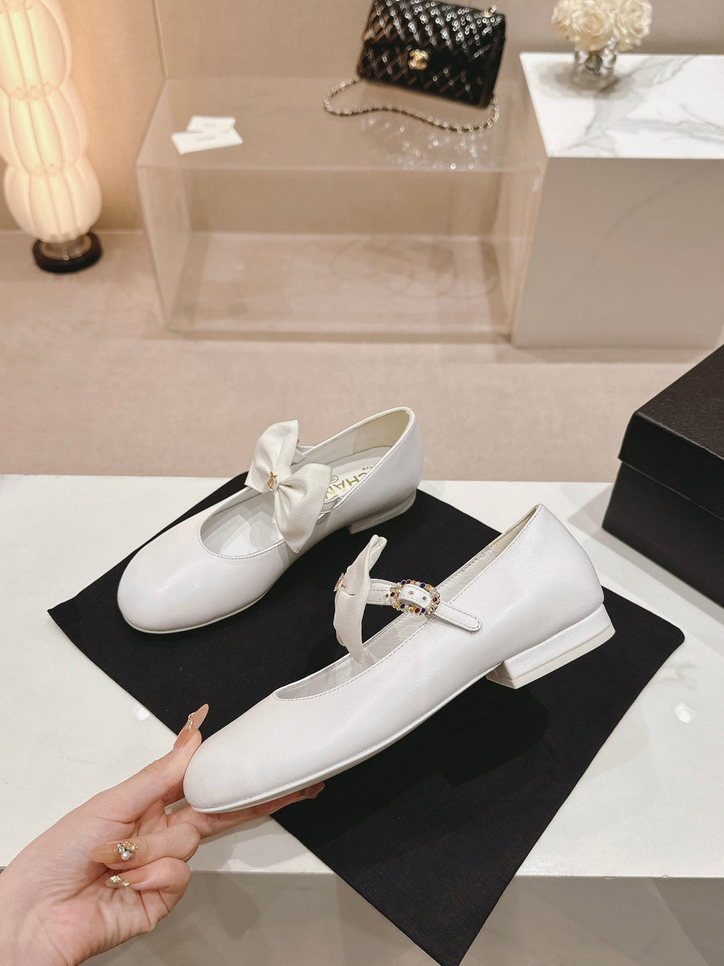 CHANEL MARY JANE SHOES WHITE CALFSKIN
