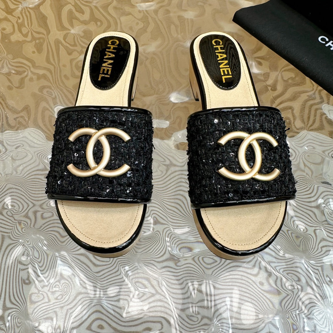 CHANEL PLATFORM SLIPPERS IN BLACK TWEED AND LAMBSKIN