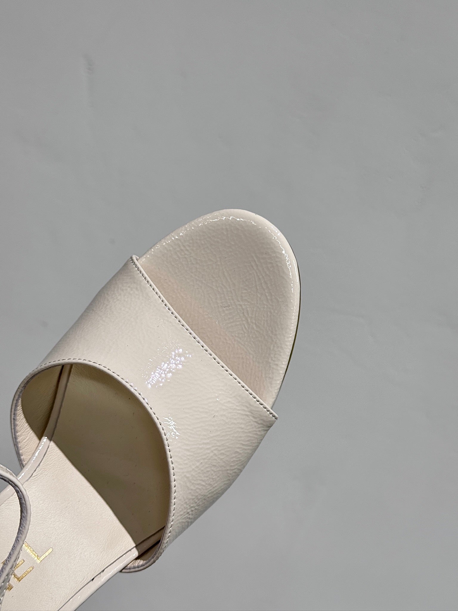 CHANEL BLOCK HEEL SANDALS WHITE SHEEPSKIN