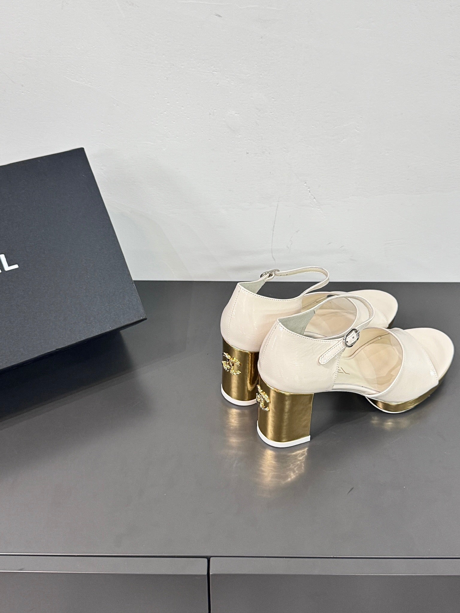 CHANEL BLOCK HEEL SANDALS WHITE SHEEPSKIN