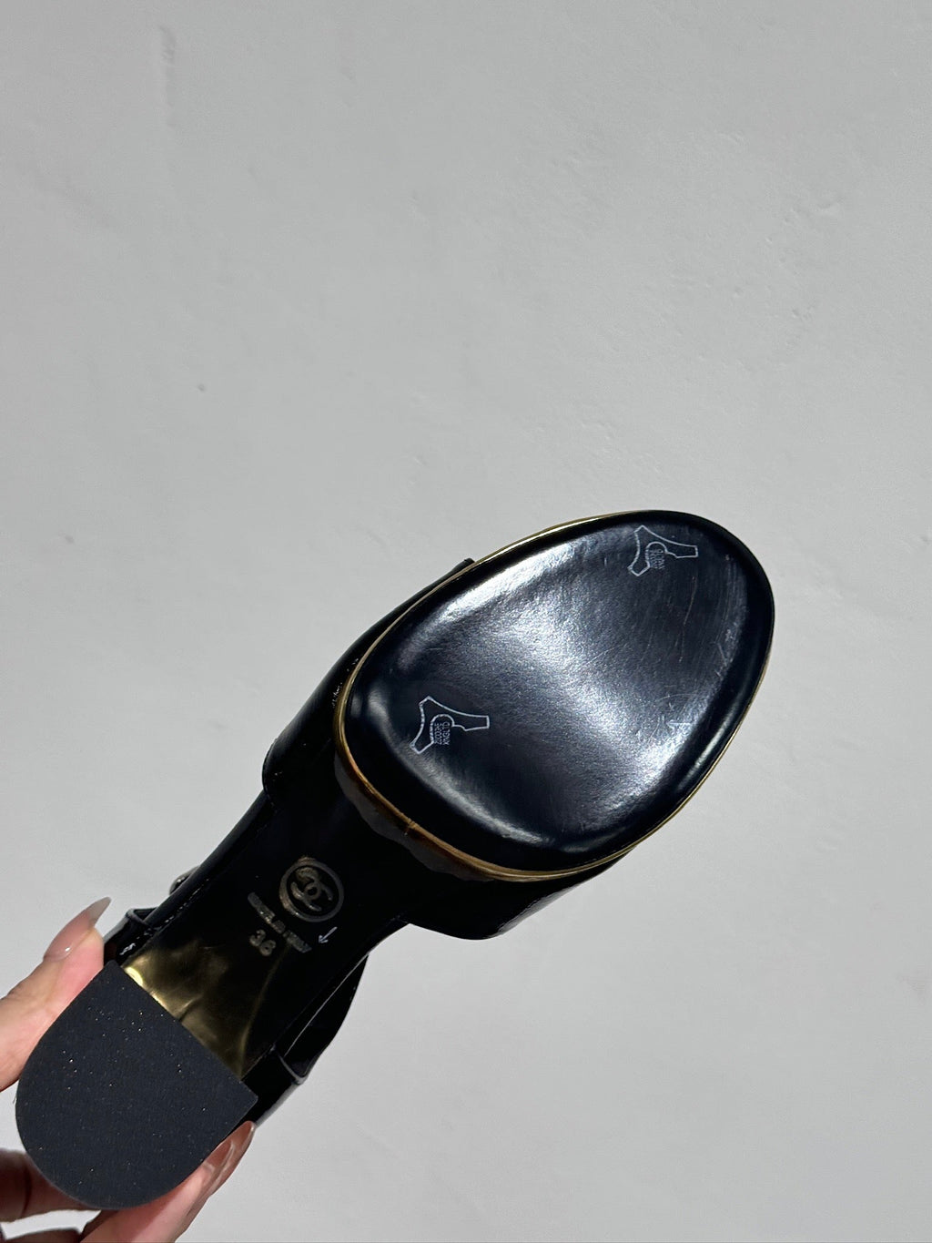 CHANEL BLOCK HEEL SANDALS BLACK SHEEPSKIN