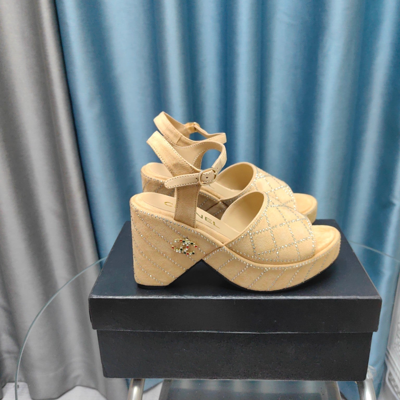 CHANEL THICK-SOLED WEDGE SANDALS IN BEIGE CREAM SUEDE
