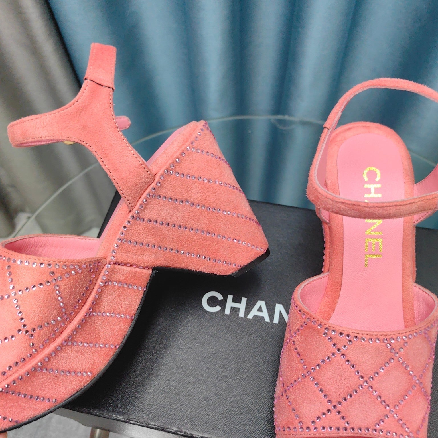 CHANEL THICK-SOLED WEDGE SANDALS IN LIGHT PINK SUEDE