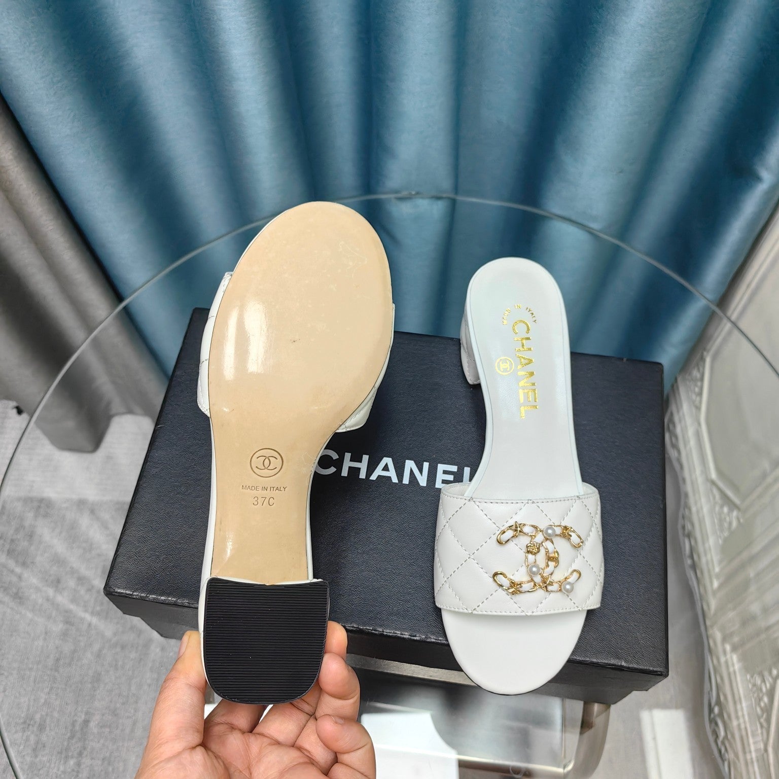 CHANEL MULE SLIDE SANDAL IN WHITE LAMBSKIN