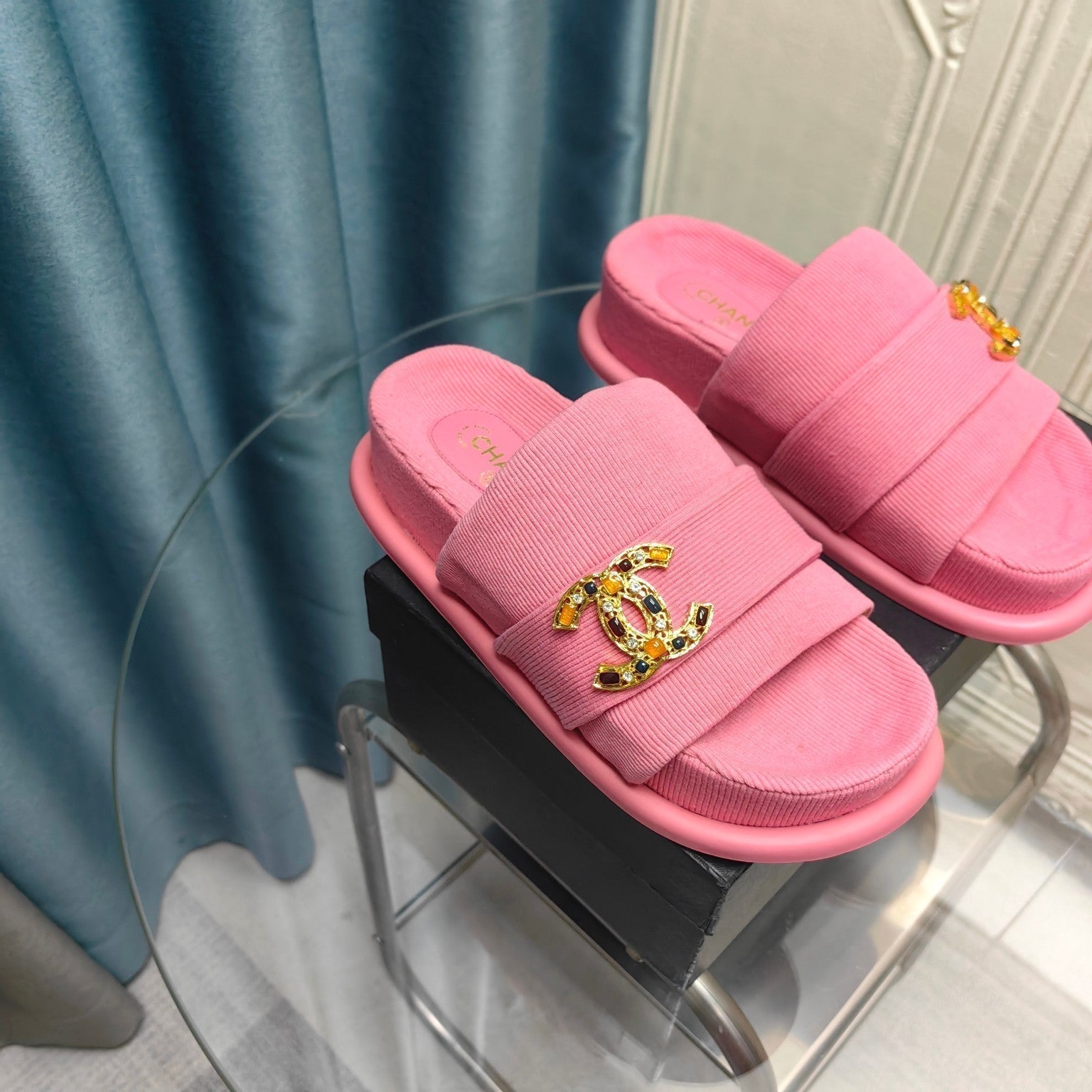 CHANEL PLATFORM HEELS SANDALS IN LIGHT PINK WOOLEN FABRIC