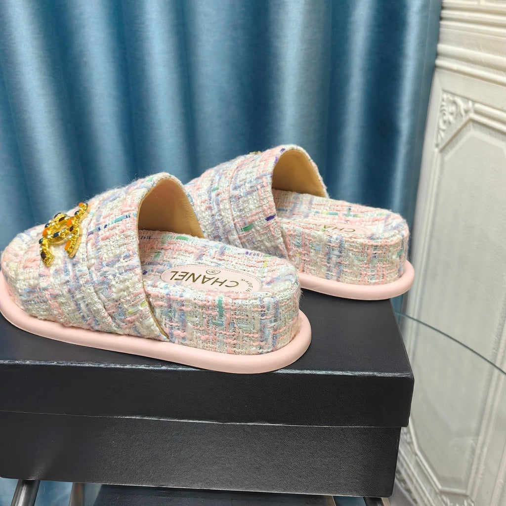 CHANEL PLATFORM HEELS SANDALS IN LIGHT PINK TWEED