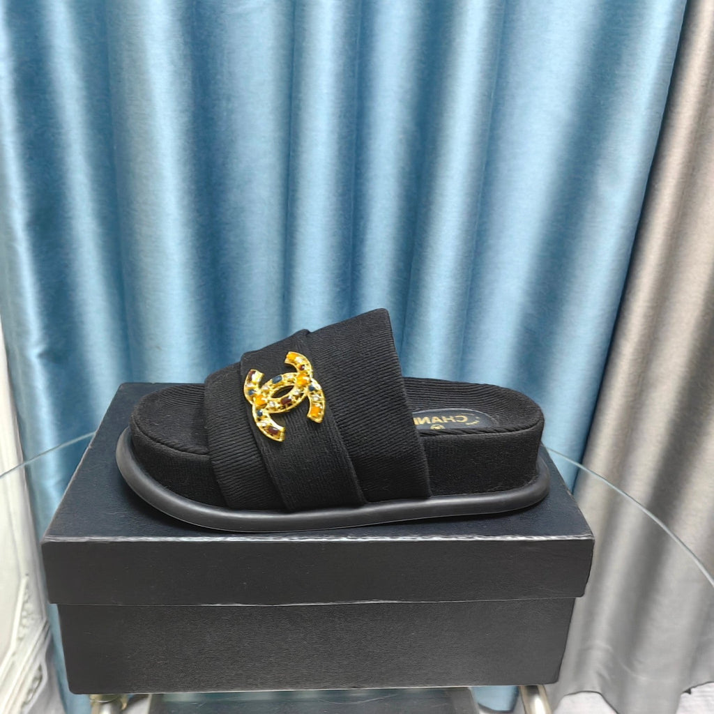 CHANEL PLATFORM HEELS SANDALS IN BLACK WOOLEN FABRIC