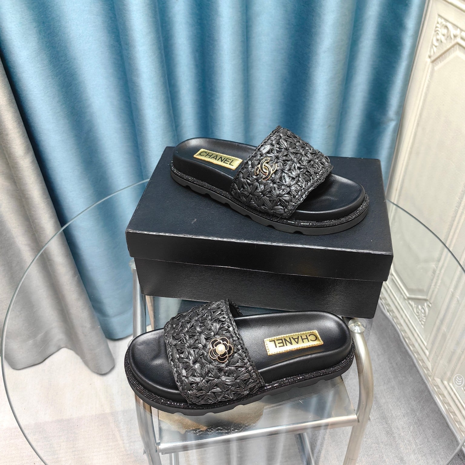 CHANEL KNIT SLIPPERS IN BLACK WOVEN SATIN AND SHEEPSKIN