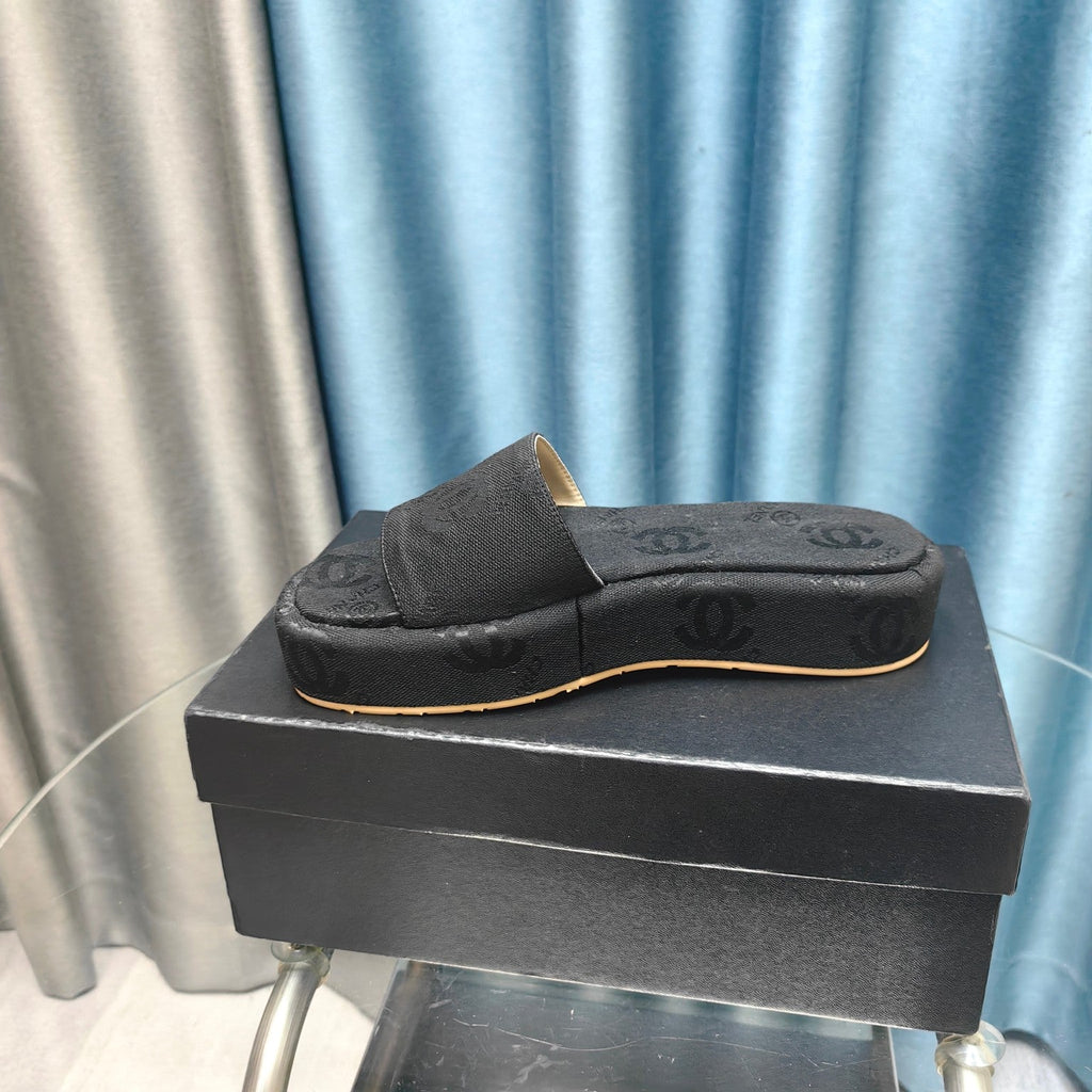 CHANEL THICK-SOLE SLIPPERS BLACK SATIN
