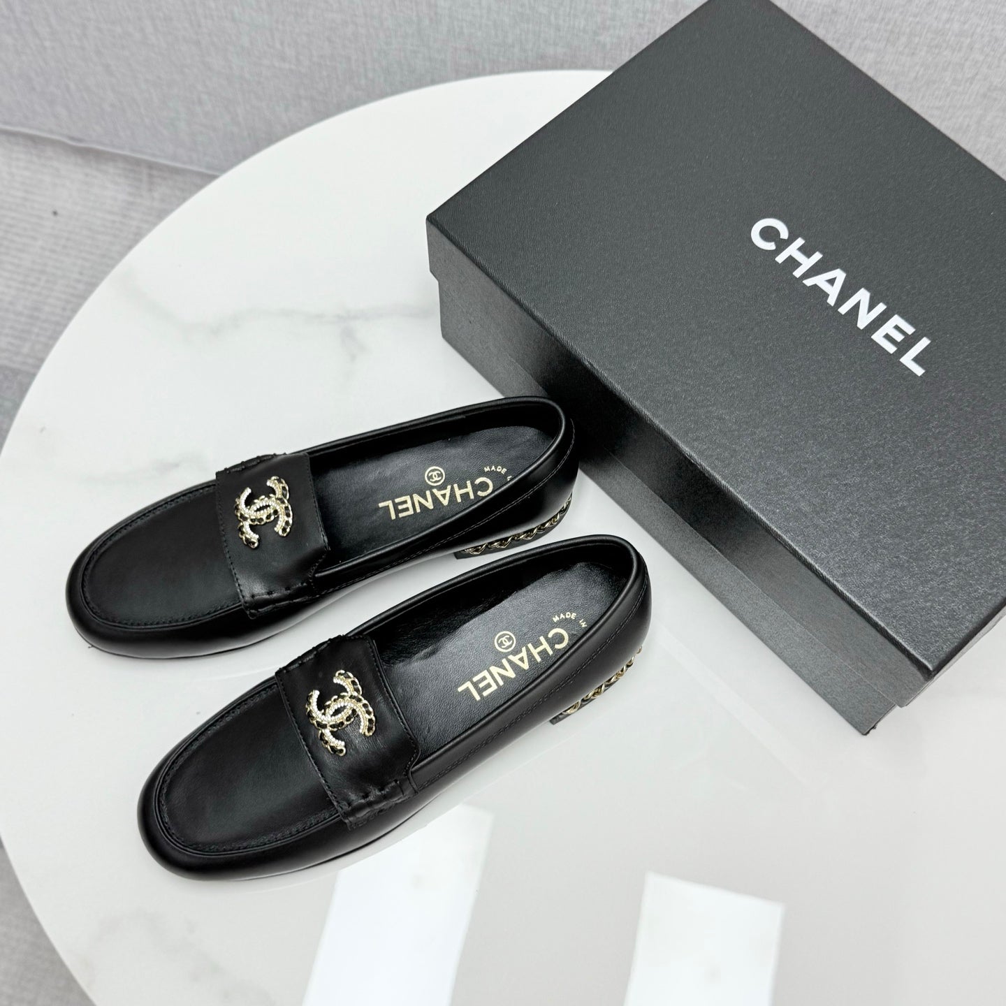 CHANEL LOAFER 25S IN BLACK LAMBSKIN WITH GOLD HARDWARE