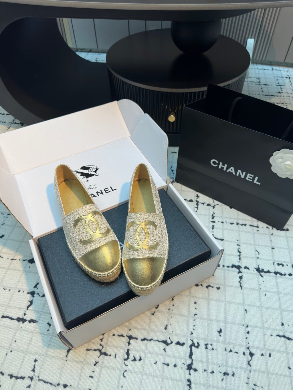 CHANEL ESPADRILLES LOAFERS IN BEIGE TWEED AND GOLDEN LAMBSKIN