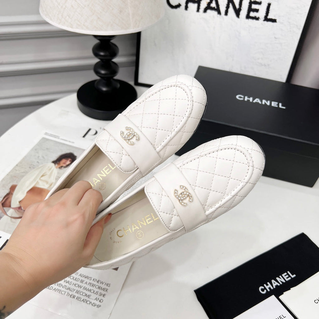 CHANEL 25S LOAFER DANCE SHOES IN WHITE CALFSKIN GOLD HARDWARE