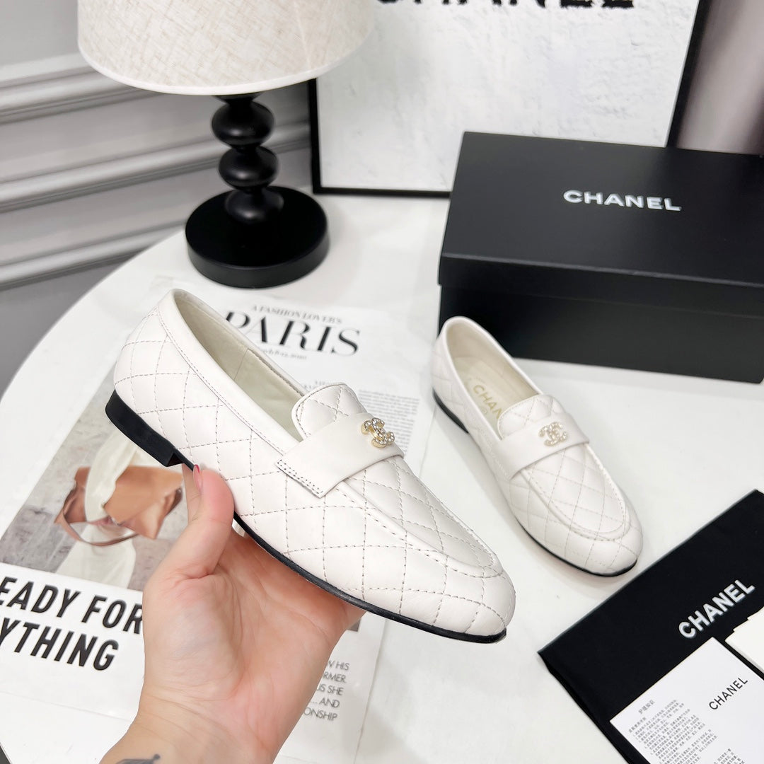 CHANEL 25S LOAFER DANCE SHOES IN WHITE CALFSKIN GOLD HARDWARE