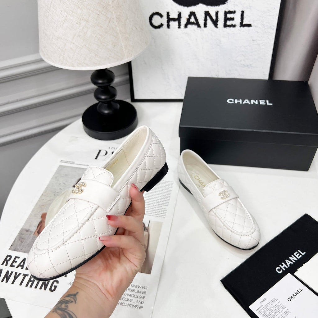 CHANEL 25S LOAFER DANCE SHOES IN WHITE CALFSKIN GOLD HARDWARE