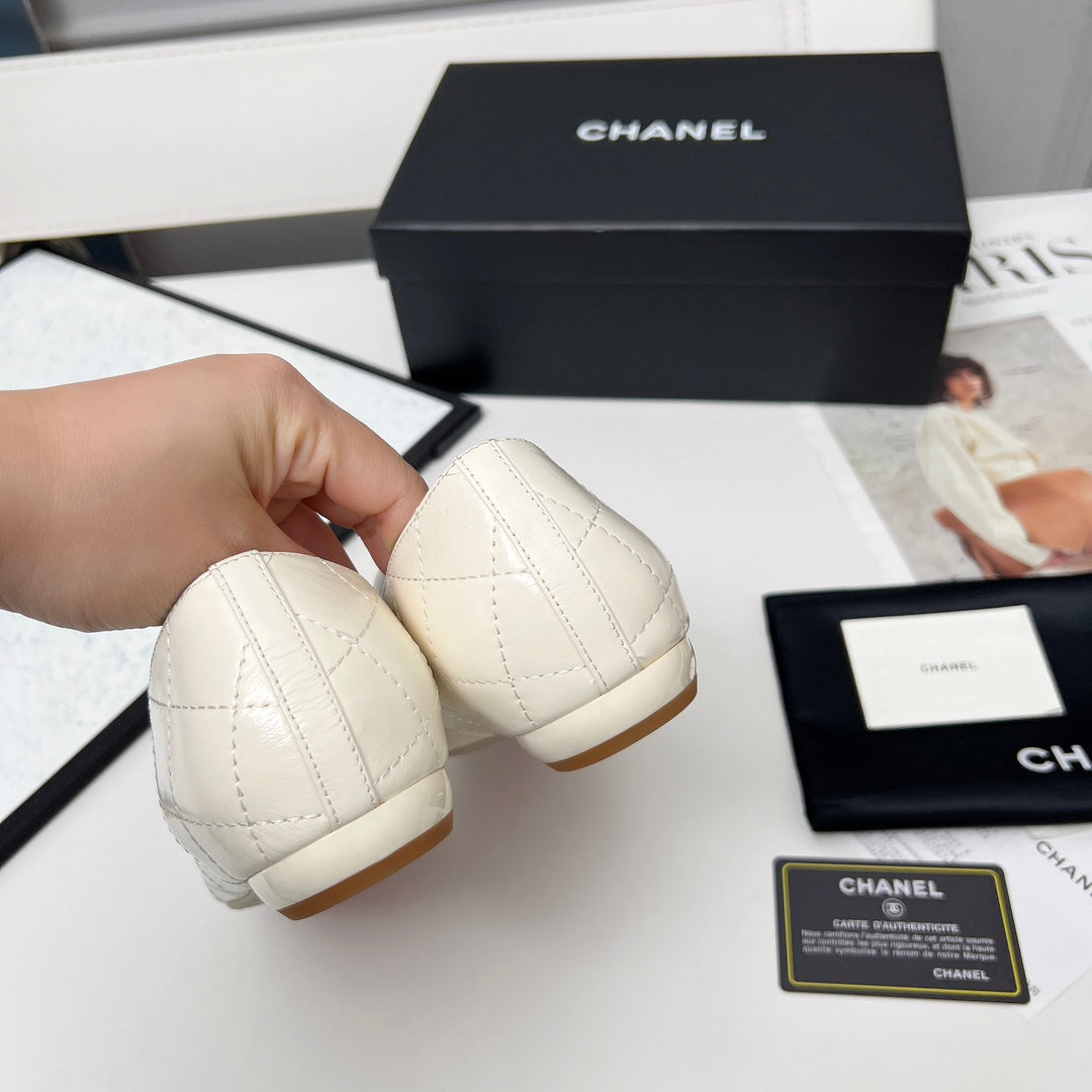 CHANEL 25S DANCE SHOES WITH PRINTED LOGO IN WHITE CALFSKIN