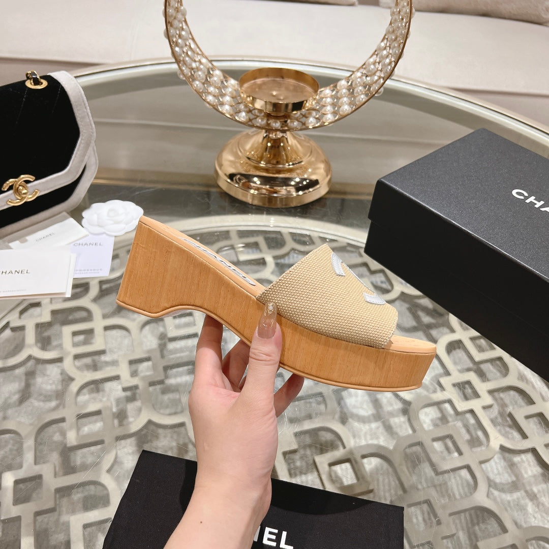 CHANEL WEDGE PLATFORM IN BEIGE CREAM LAMBSKIN WITH WHITE LOGO