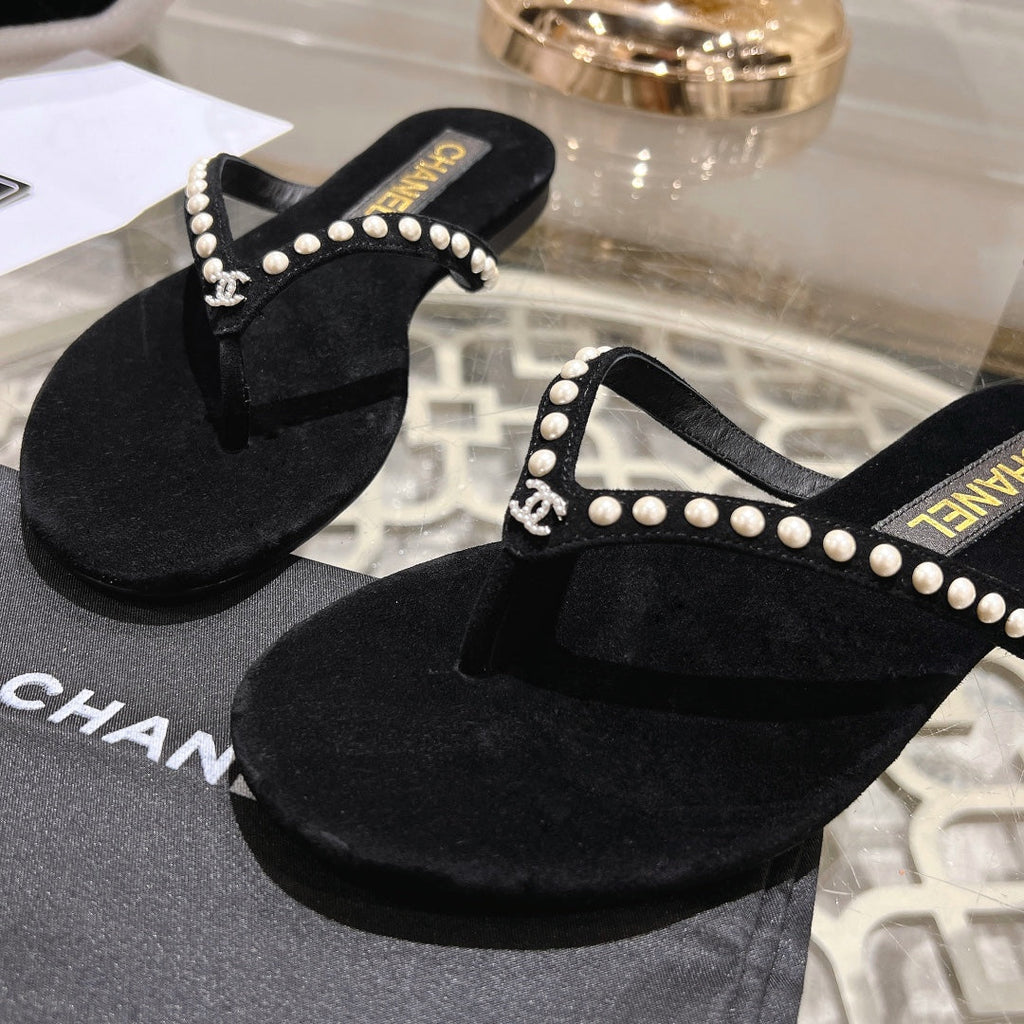 CHANEL PEARL THONG SANDAL IN BLACK SUEDE