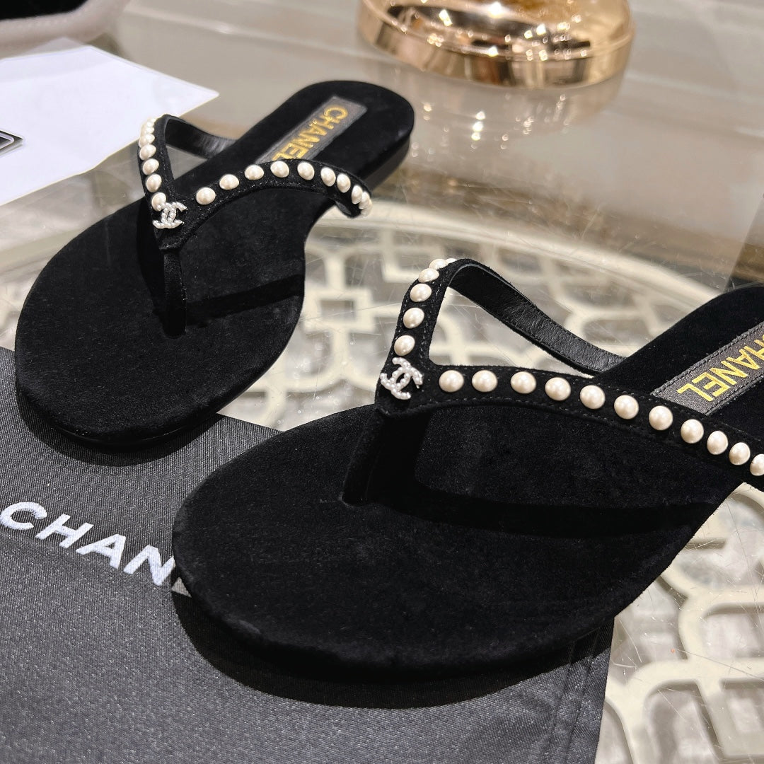 CHANEL PEARL THONG SANDAL IN BLACK SUEDE