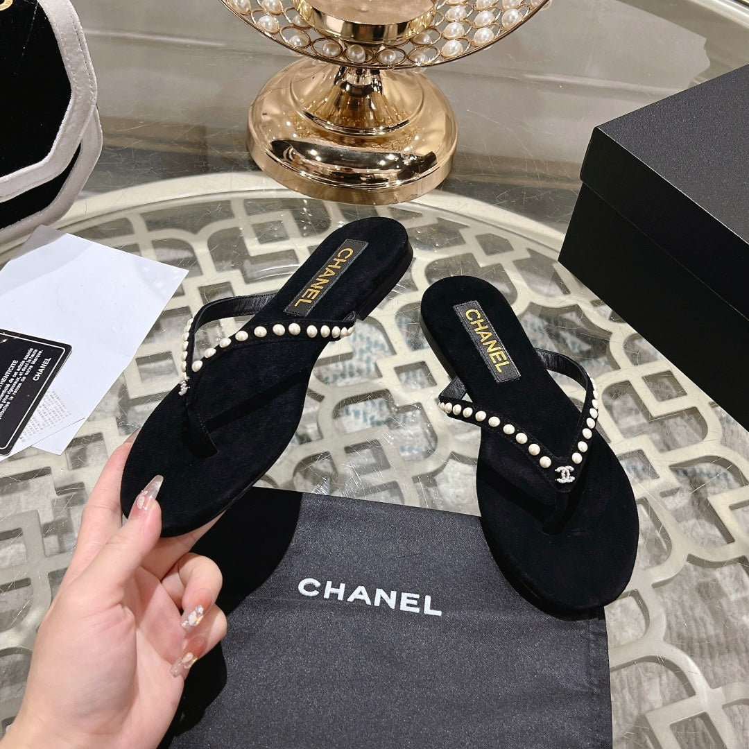 CHANEL PEARL THONG SANDAL IN BLACK SUEDE