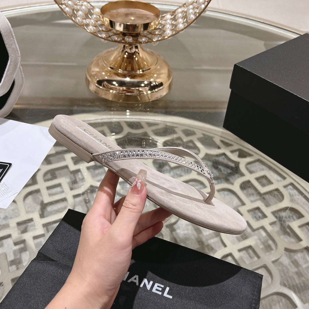 CHANEL RHINESTONES THONG SANDAL IN PALE PINK SUEDE