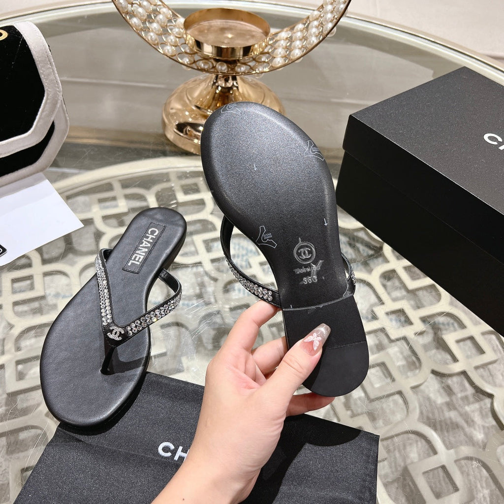 CHANEL RHINESTONES THONG SANDAL IN BLACK LAMBSKIN