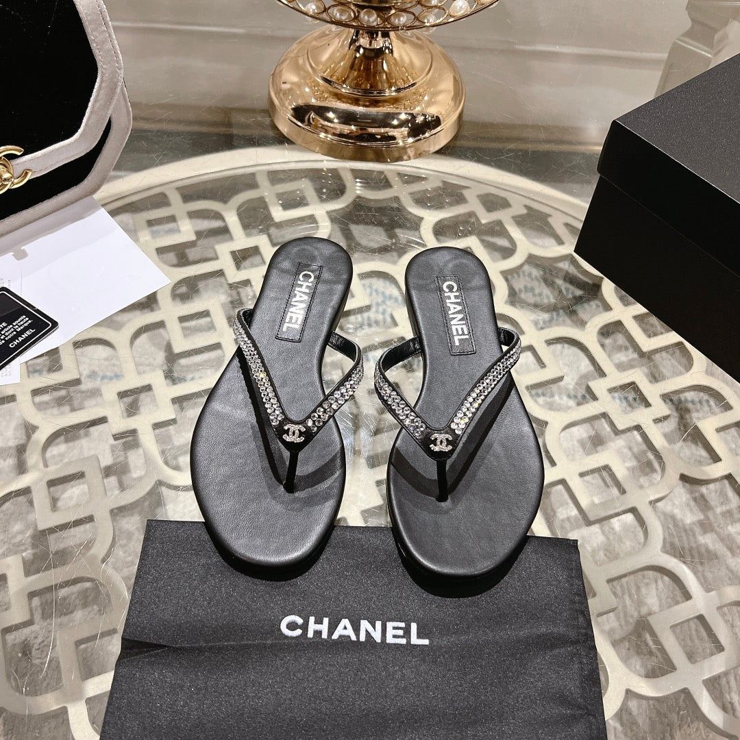 CHANEL RHINESTONES THONG SANDAL IN BLACK LAMBSKIN