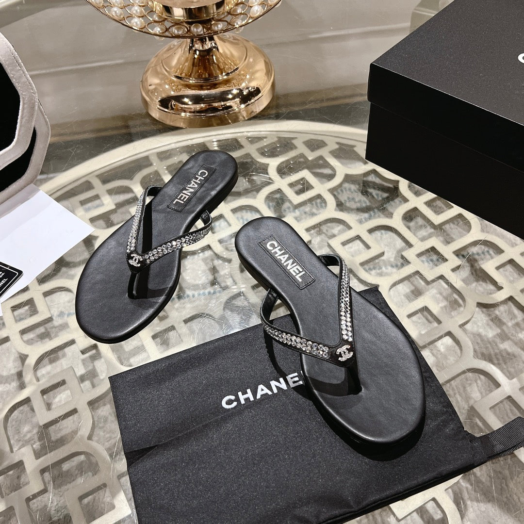CHANEL RHINESTONES THONG SANDAL IN BLACK LAMBSKIN