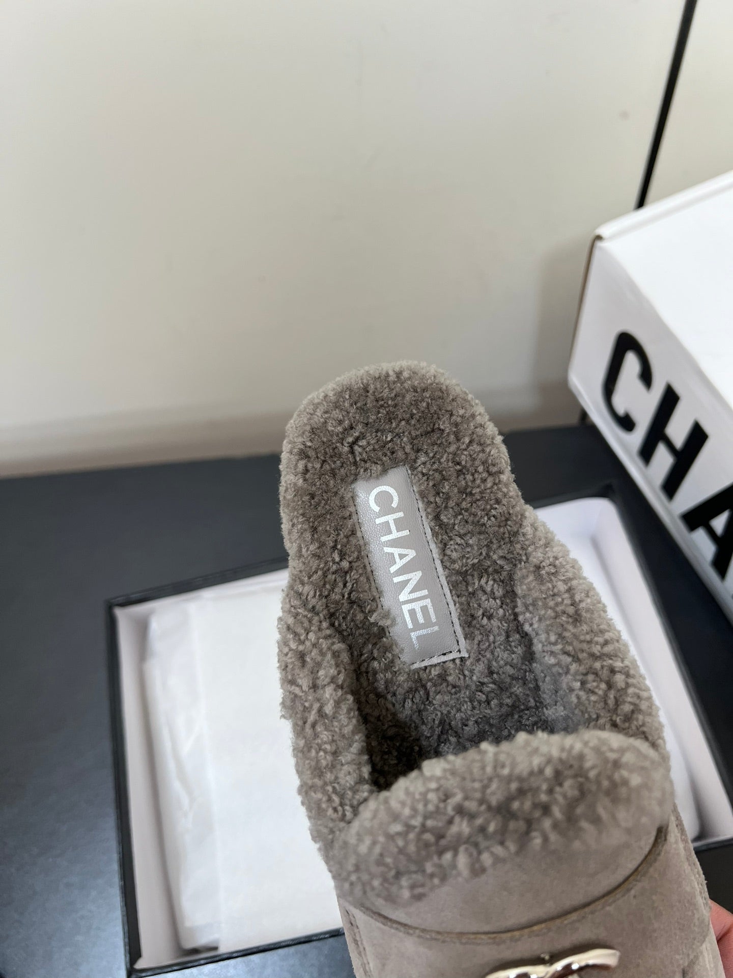 CHANEL LOAFERS MULE IN DESERT BROWN SUEDE AND FLEECE LINING