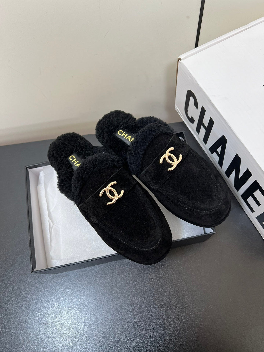CHANEL LOAFERS MULE IN BLACK SUEDE AND FLEECE LINING