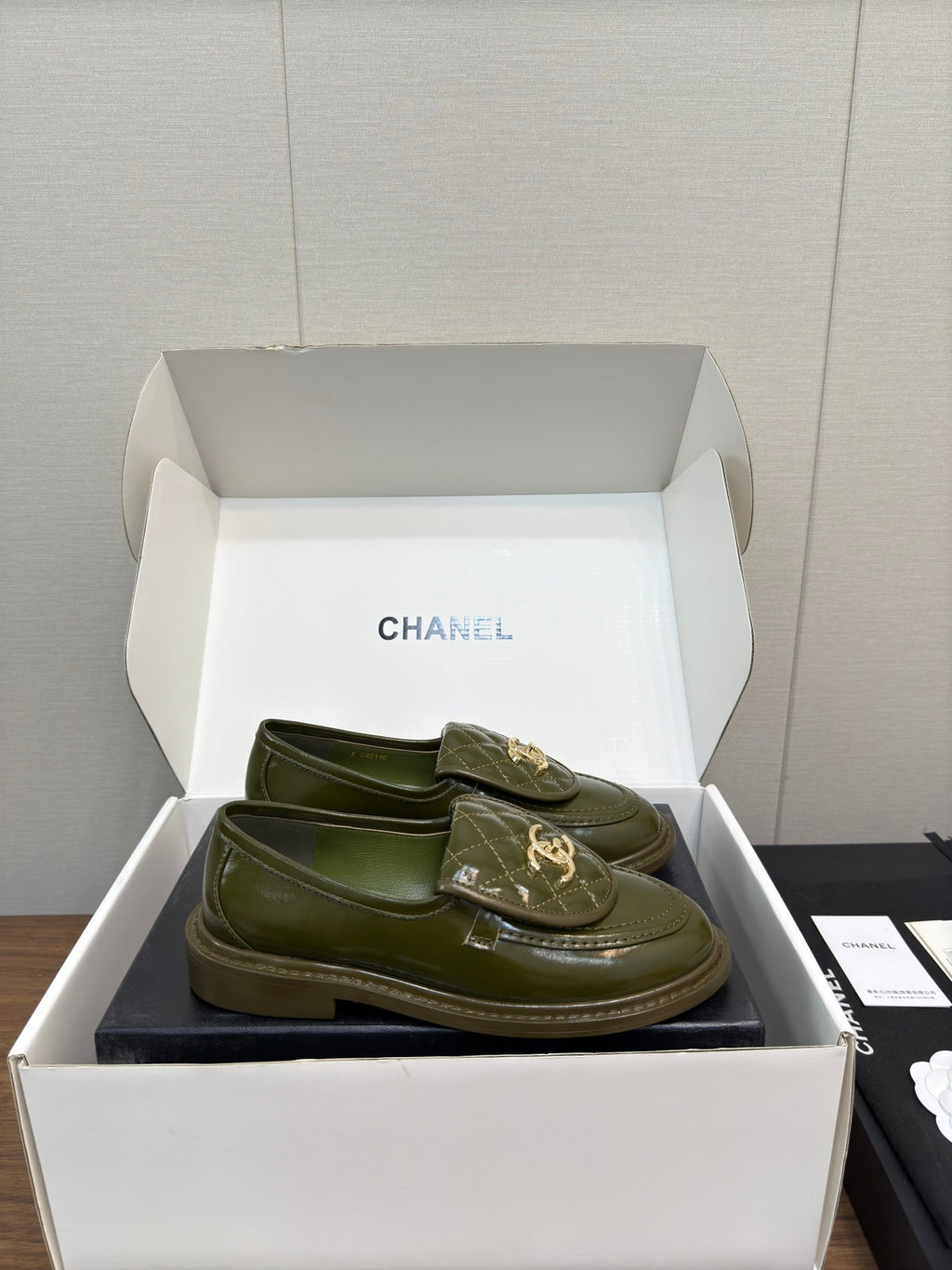 CHANEL MOASIN 2.5 CM IN ARMY GREEN PREMIUM LAMBSKIN