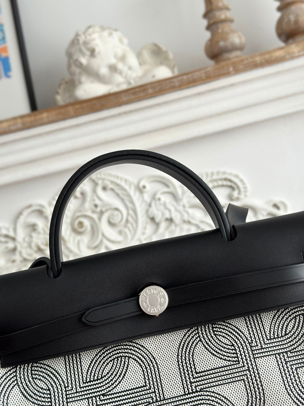 HERMES HERBAG ZIP 31 LAQUERED BAG IN OFF-WHITE MIX BLACK H PLUME CANVAS