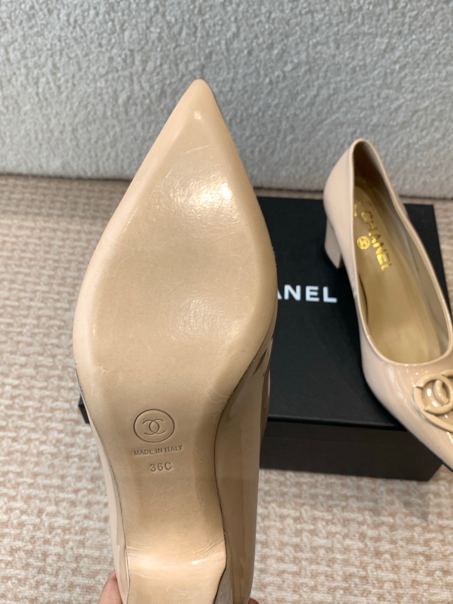 CHANEL MID-HEEL PUMPS IN BISQUE BEIGE PATENT CALFSKIN