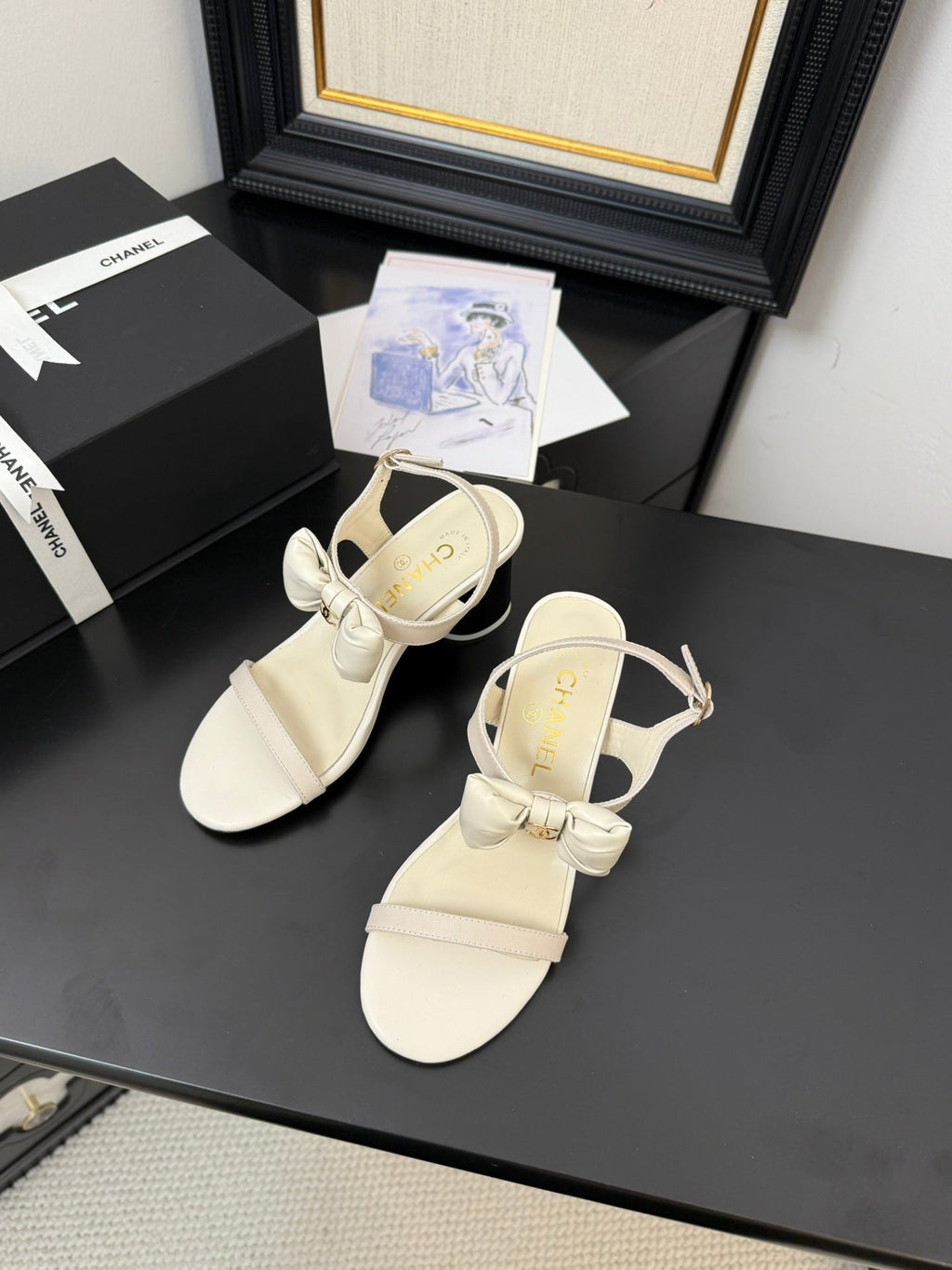CHANEL MID HEEL 45 MM SANDALS IN WHITE CREAM CALFSKIN