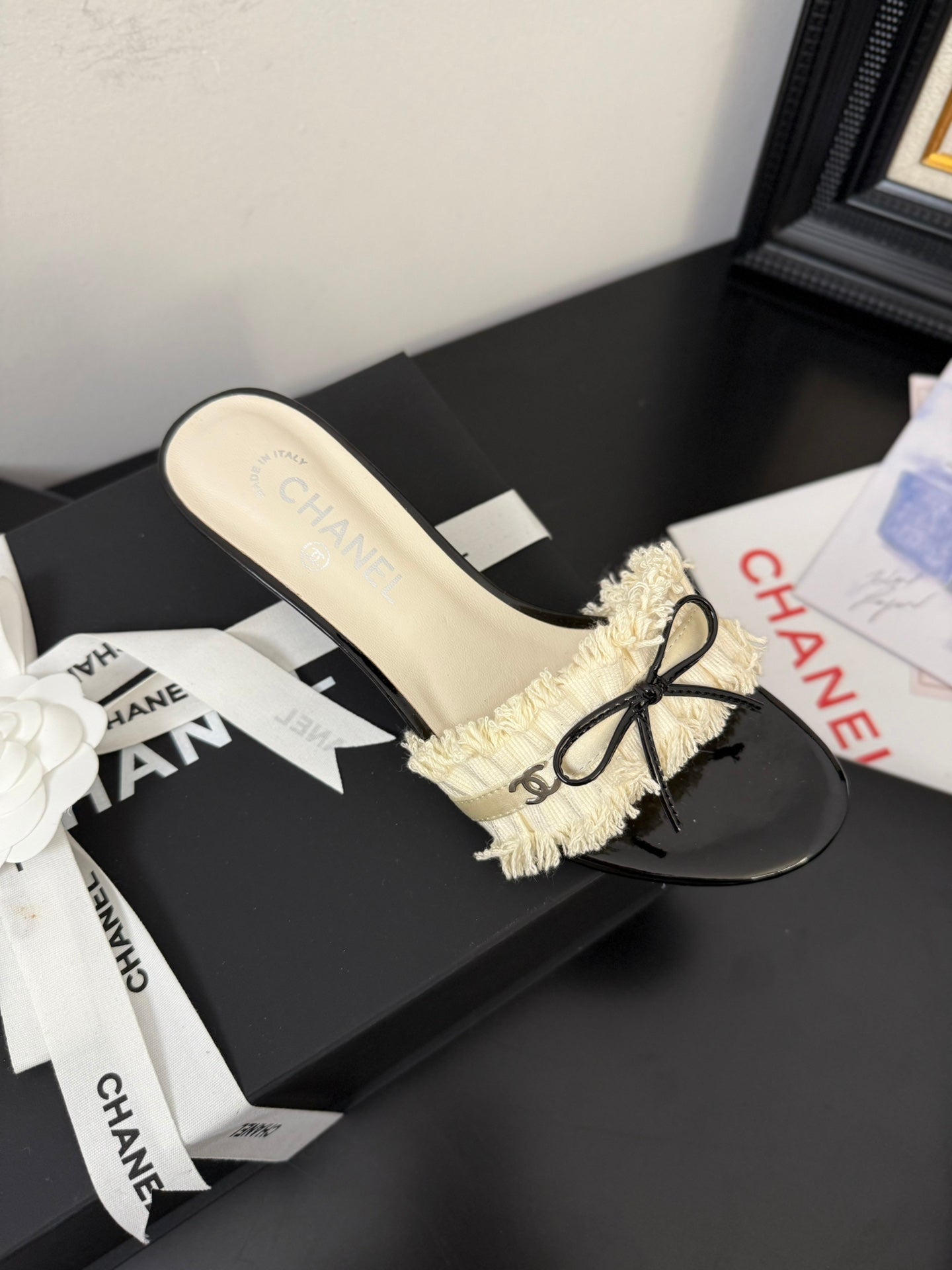 CHANEL WHITE GROSGRAIN CANVAS BOW MULE SANDALS 65 MM