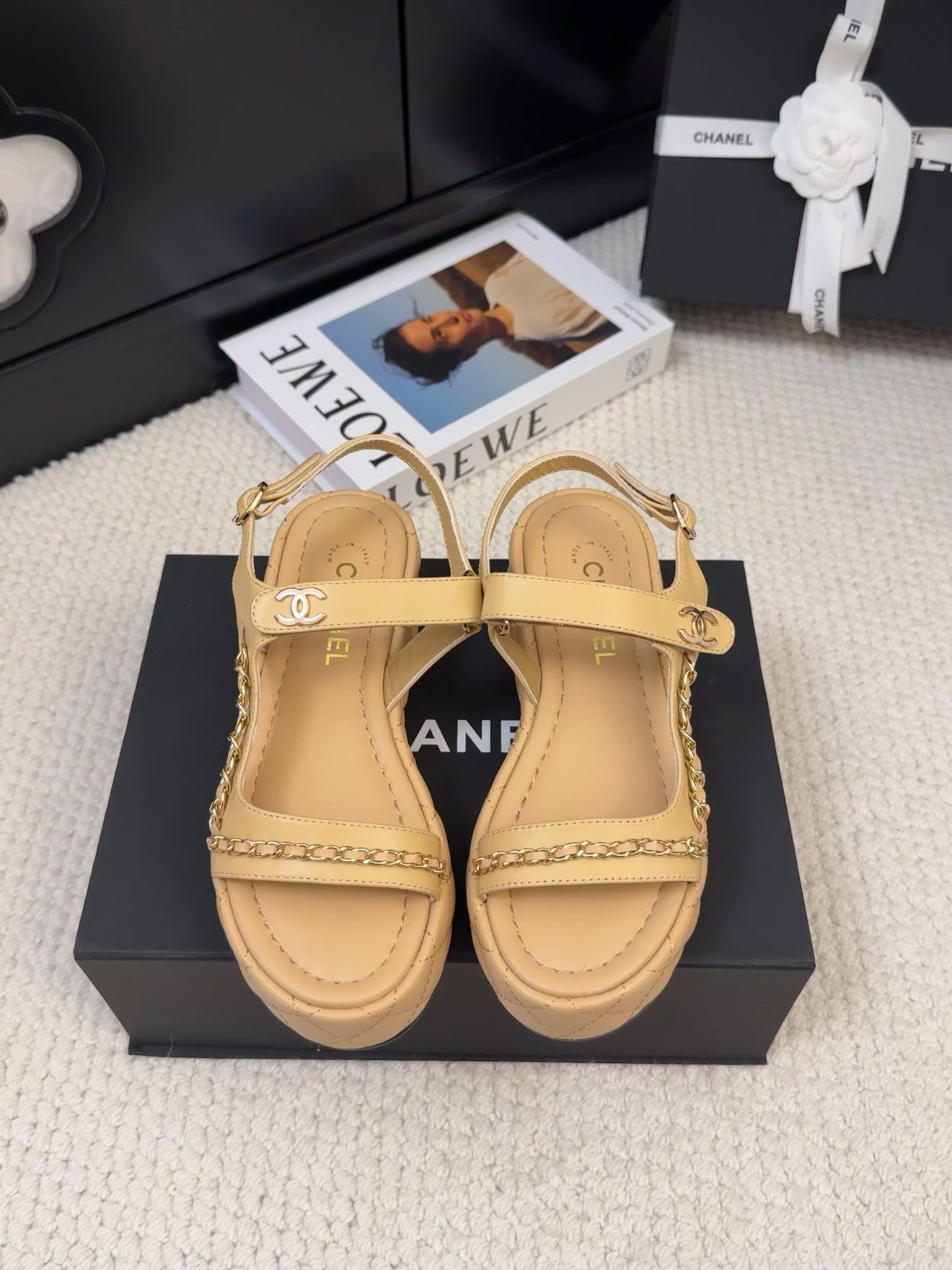 CHANEL THICK-SOLED SANDALS 55 MM IN SAND YELLOW CALFSKIN