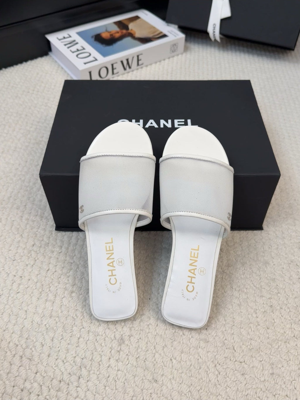 CHANEL FLAT SLIDE IN WHITE MESH AND SUEDE