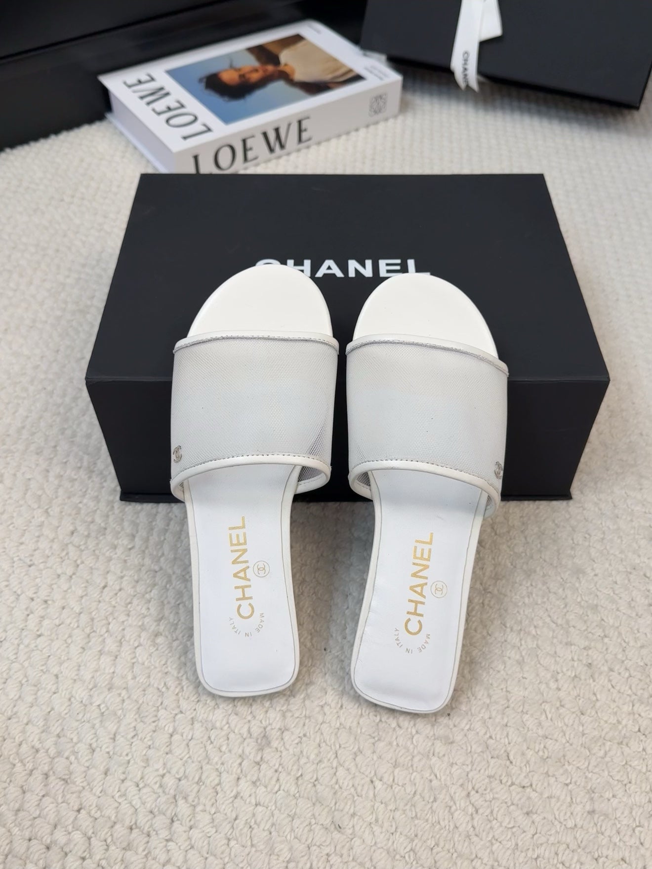 CHANEL FLAT SLIDE IN WHITE MESH AND SUEDE
