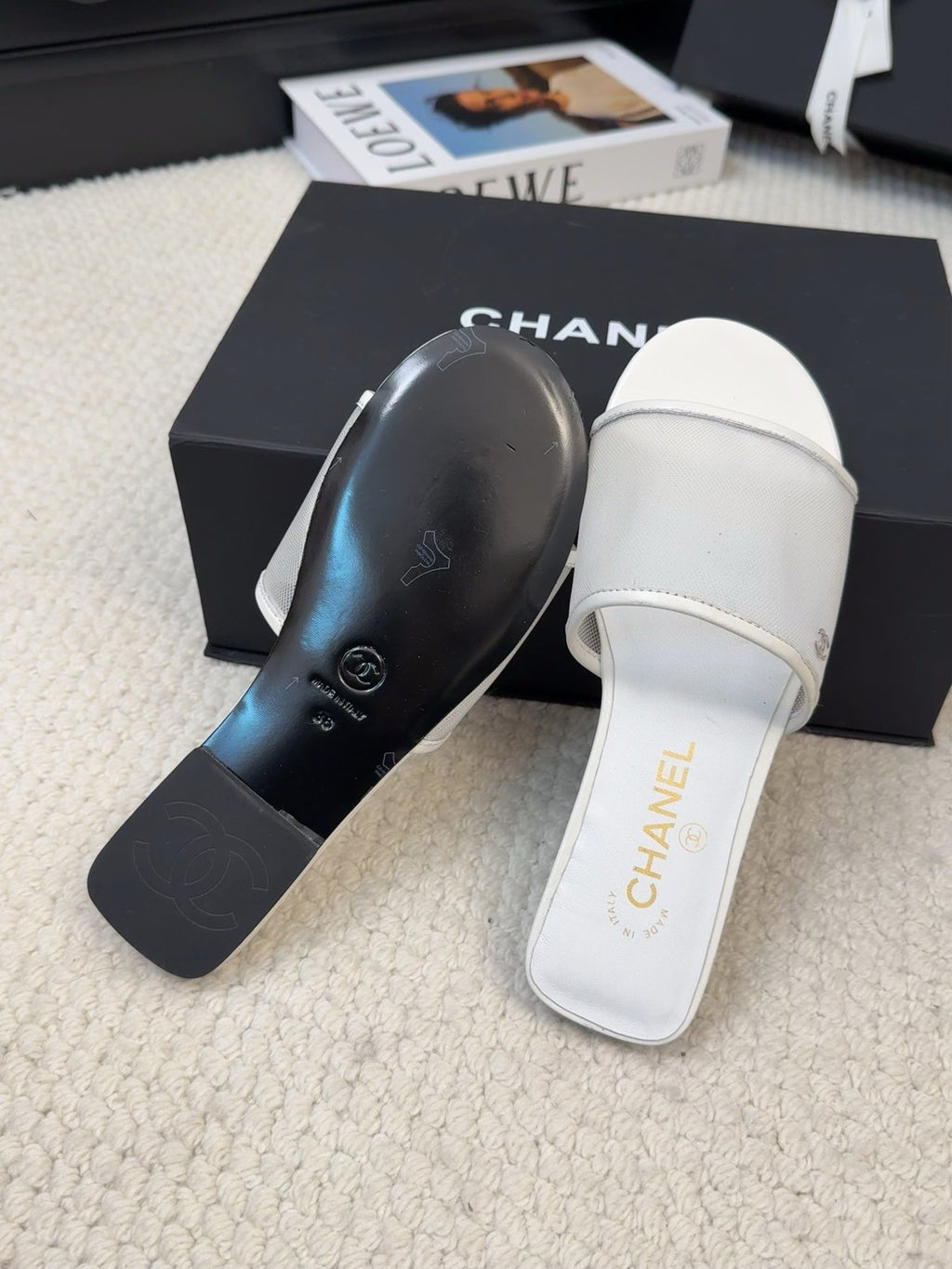 CHANEL FLAT SLIDE IN WHITE MESH AND SUEDE