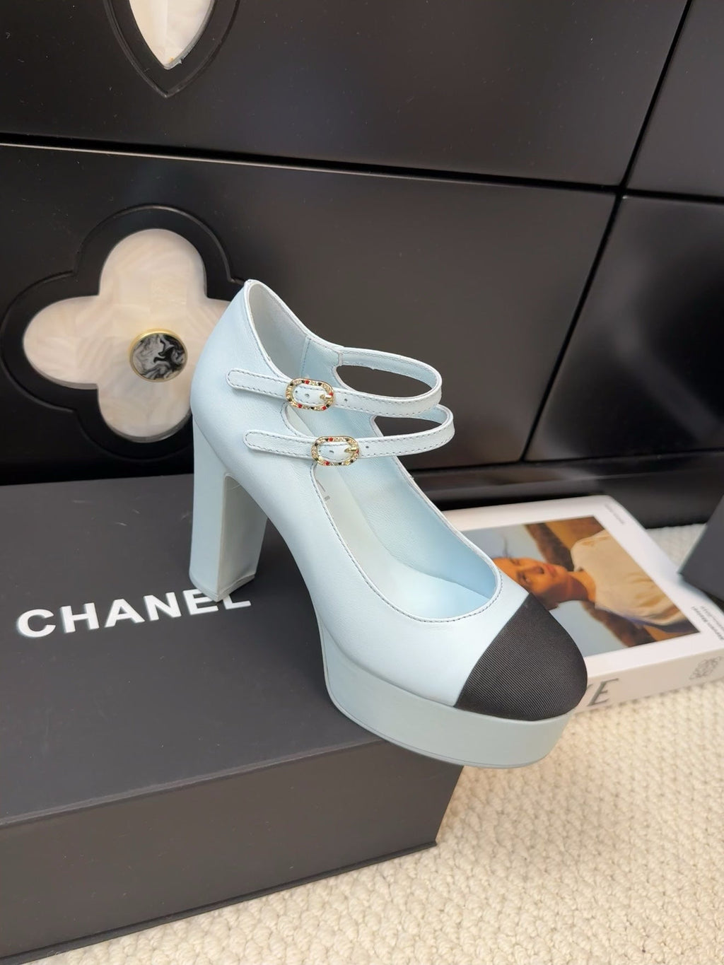 CHANEL FLATFORM SANDAL IN LIGHT BLUE CALFSKIN AND BLACK FABRIC