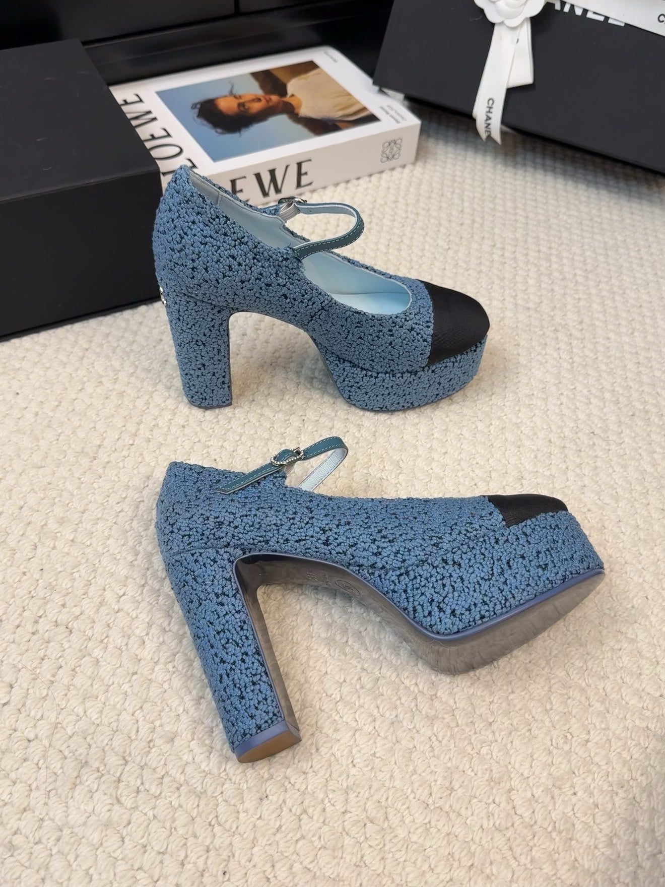 CHANEL FLATFORM SANDAL IN AEGEAN BLUE TWEED AND BLACK FABRIC